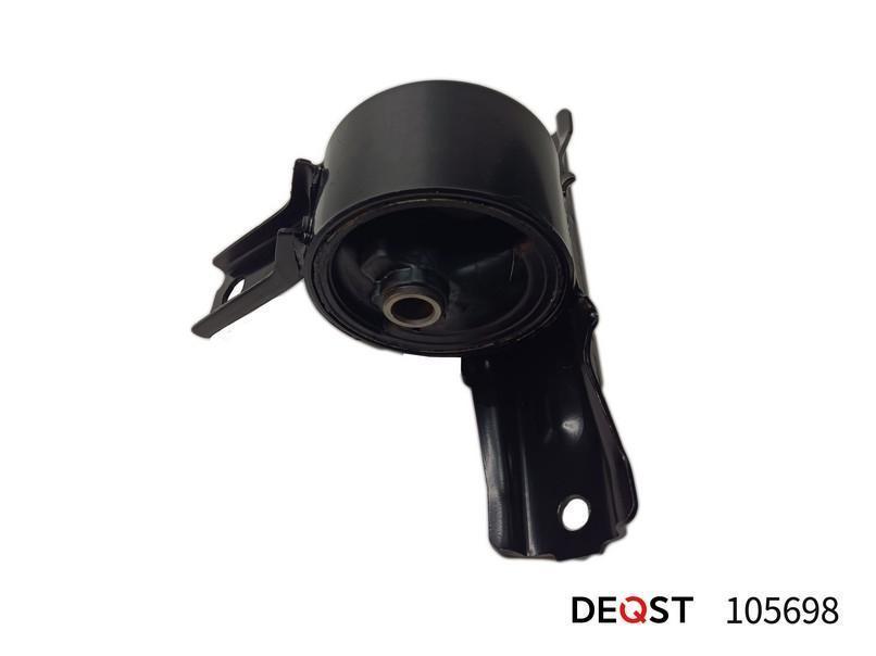Опора двигателя MITSUBISHI LANCER 10 (CY/Z_A) СЕДАН 06.07- 1.5 (CY2A) правая \ 105698 DEQST