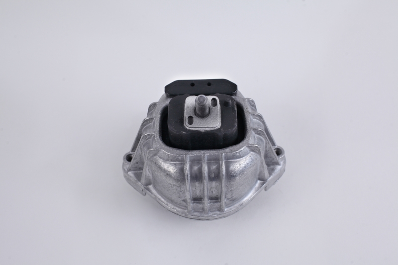 Опора двигателя BMW E90, E91, E87 05- передняя (гидравлическая) \ 31204 01 ZFR