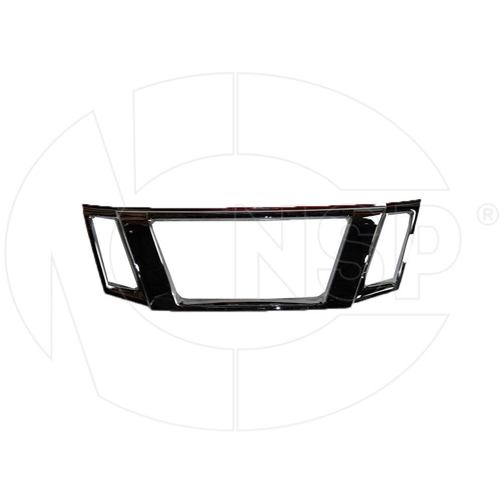 Накладка решетки радиатора (хром) NISSAN Terrano (14-)