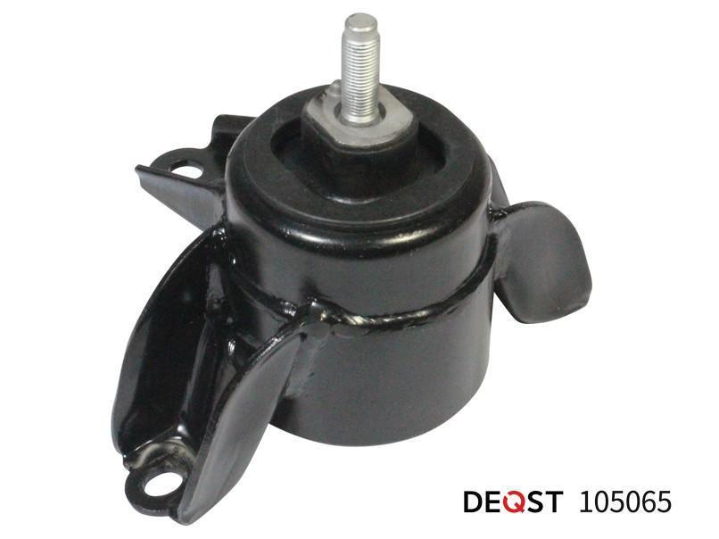 Опора двигателя Hyundai Elantra 10-, i30 11-; Kia Cerato 13- правая \ DEQST 105065