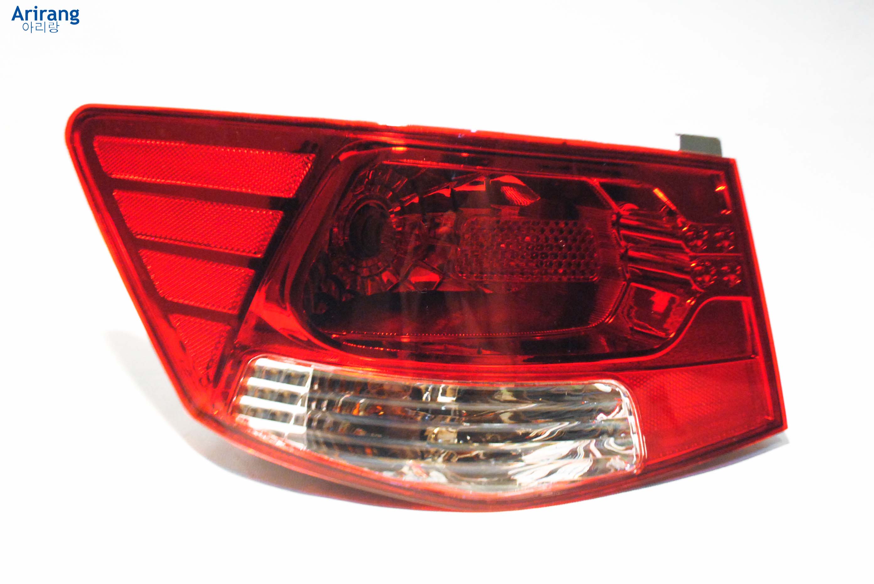 Фонарь внешний левый Kia Cerato 09-12
