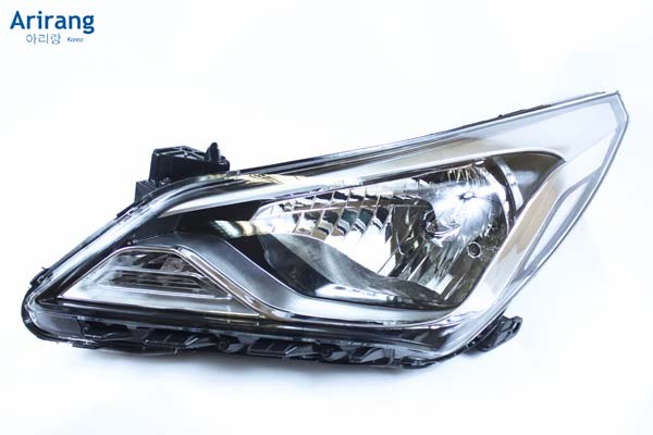 Фара Hyundai Solaris 14-17 передняя левая c отражателем без корр \ ARG231083LTAXI ARIRANG