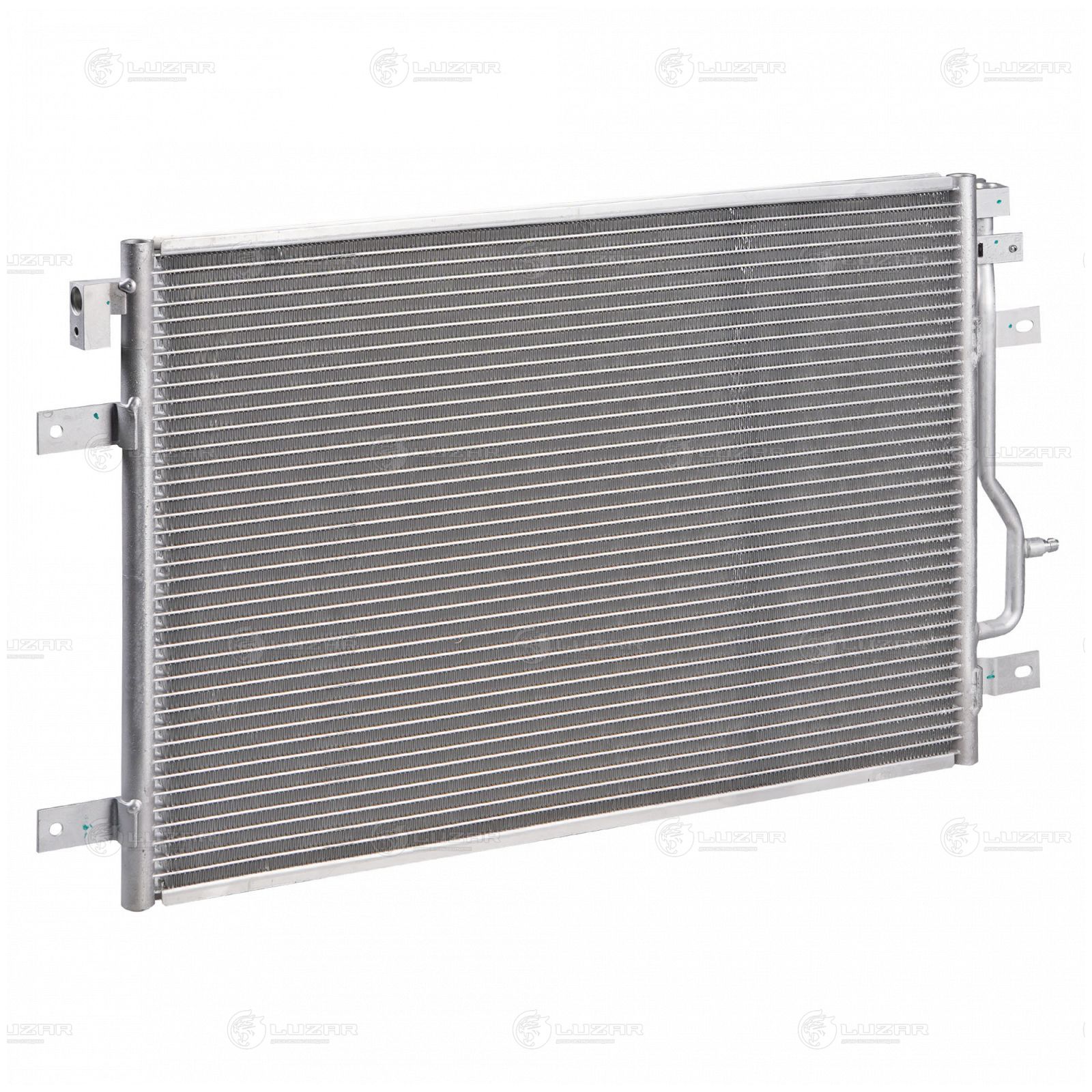 Радиатор кондиционера Audi A4 (B6) 00-; A4 (B7) 04- Luzar