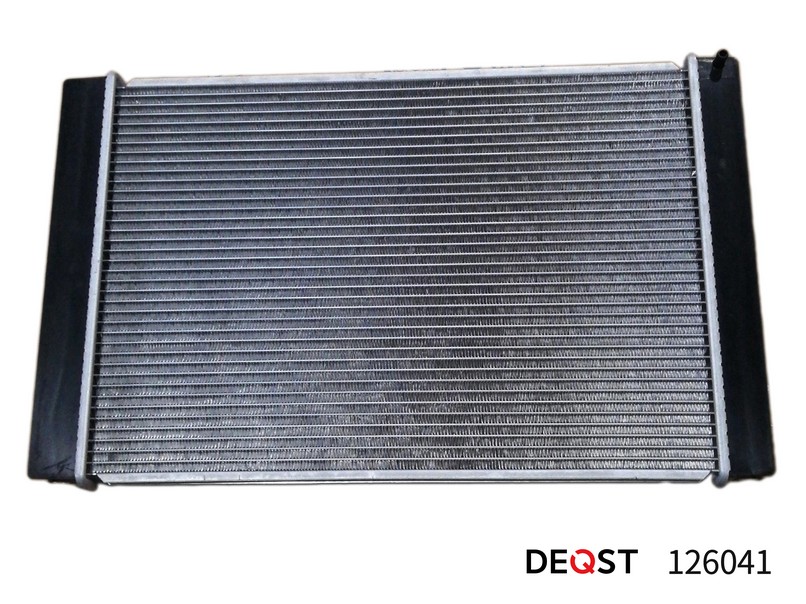 Радиатор охлаждения TOYOTA COROLLA (_E18_) СЕДАН 10.12- 1.6 (ZRE181) \ 126041 DEQST