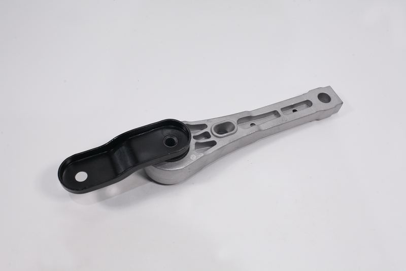 Опора двигателя VAG Passat 05-11, Passat CC 08-16 задняя нижняя \ 35519 01 ZFR