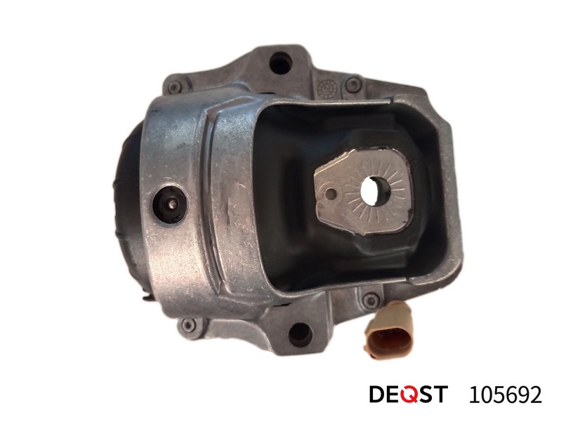 Опора двигателя AUDI Q5 (8R) 11,08- 2 правая \ 105692 DEQST