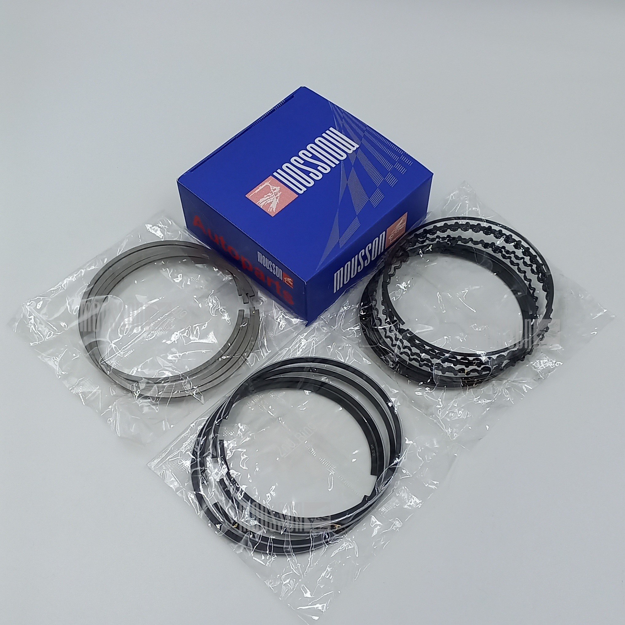 Кольца комплект Toyota 3RZ-FE стандарт 95 x 1,5 x 1,5 x 4,0 на 1 цилиндр Mousson
