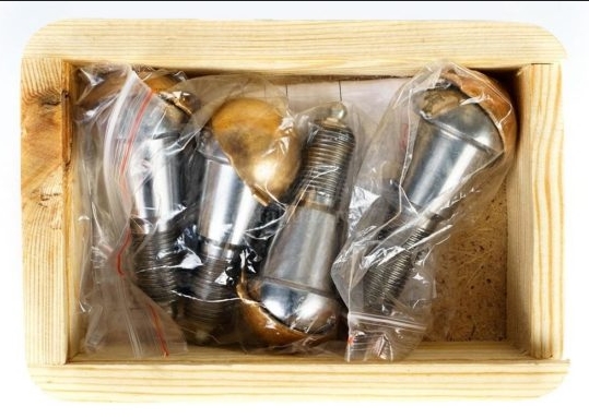 Шкворни в сборе УАЗ мост Спайсер с вкладышами под 4 уса без ключа (4 вкладыша,4 шкворня) Ваксойл