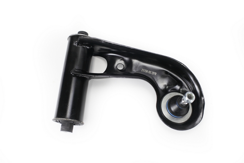 Рычаг Mercedes C (W202) 93-00, E (W210) 95-02 передний верхний правый \ 2175002ZFR