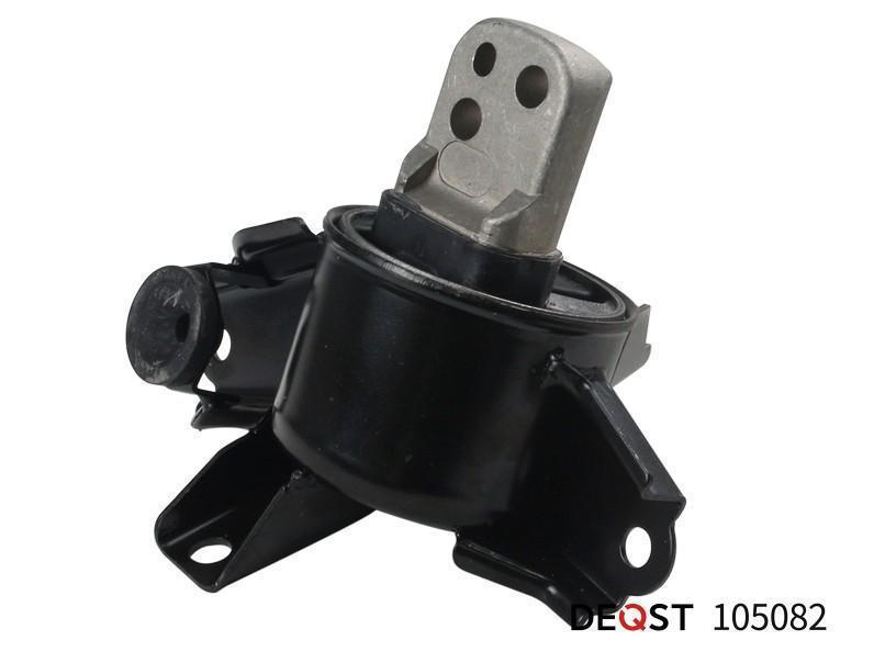 Опора двигателя Hyundai i30 08-; Kia Cerato 08-, Ceed 08- \ DEQST 105082