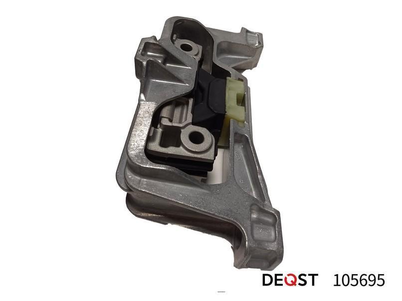 Опора двигателя Mercedes A (W176), B (W246), CLA (117) 12- правая \ 105695 DEQST